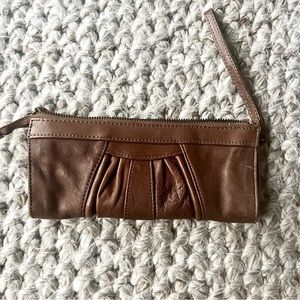 Junior Drake Ladies Wallet wristlet brown leather great condition